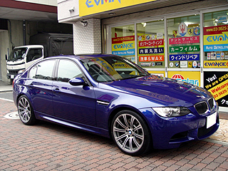 BMW M3̃A~zB[ɃKXR[eBO{H̉摜