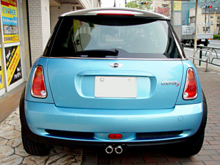 MINI COOPER SɃKXR[eBOƃJ[tB{H̉摜