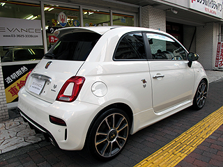 abarth_595_turismoɃKXR[eBOƃJ[tB{Hς݉摜