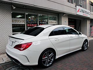 MERCEDES BENZ AMG CLA 45ɃKXR[eBO{H摜5