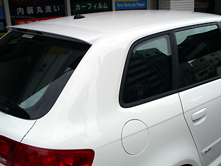 AUDI A3ɃNA^14{H̉摜