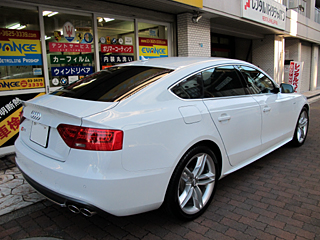 audi_s5_sportbackR[eBOĂtdグ