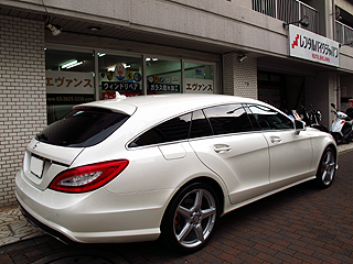 
MERCEDES BENZ CLS350ɃKXR[eBOTC-6341Ăt{H摜3