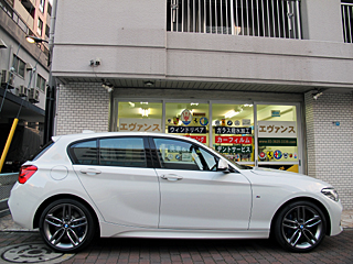 BMW 118̃A~zB[ɂKXR[eBO{H܂B