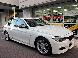 BMW320ɃJ[tB{H{H摜1