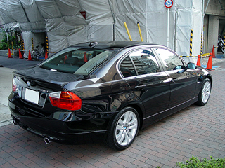 BMW335ɃKXR[eBO{Hς݉摜5