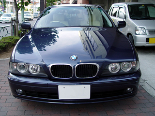 BMW525ɃKXR[eBO{H