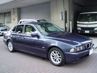 BMW525ɃJ[tB{H̉摜