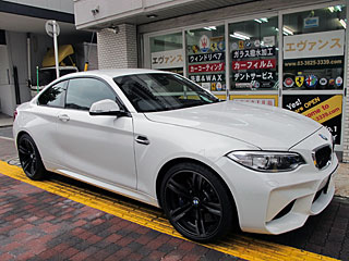 BMW M2ɃJ[tBANA^19{H摜3