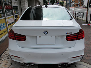 BMW M3ɃKXR[eBOƃJ[tB̃NA^19{H܂B