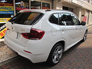 BMW X1ƃ\[[K[hCHARCOAL6%