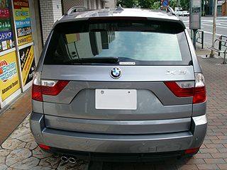 BMW X3ɃJ[tB{H̉摜