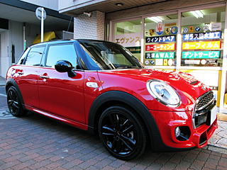 MINI 5DOOR COOPER S̃EBhEKXɑSʝR[g{H܂