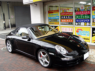 PORSCHE 911carrera 4S̃A~zB[ɃKXR[eBO{H̉摜