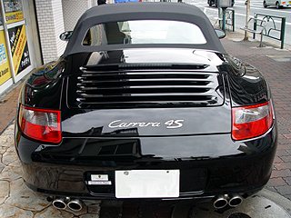 PORSCHE 911carrera 4SɏĂtKXR[eBO{H̉摜