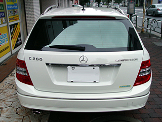 BENZ C200 STATIONWAGONɃKXR[eBOƃJ[tB{H