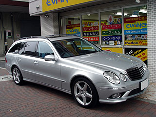 BENZ E350 STATIONWAGONɃJ[tB{H