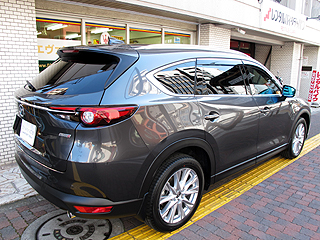 MAZDA CX-8̃EBhEKXɝR[g{Hς݉摜